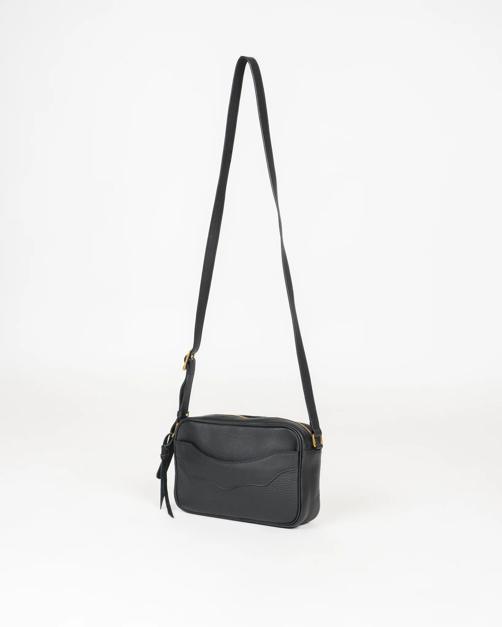 1177-ogl-9981-small-tumbled-leather-handbag-black-1.webp OGL 9981 Small Tumbled Leather Handbag - Black