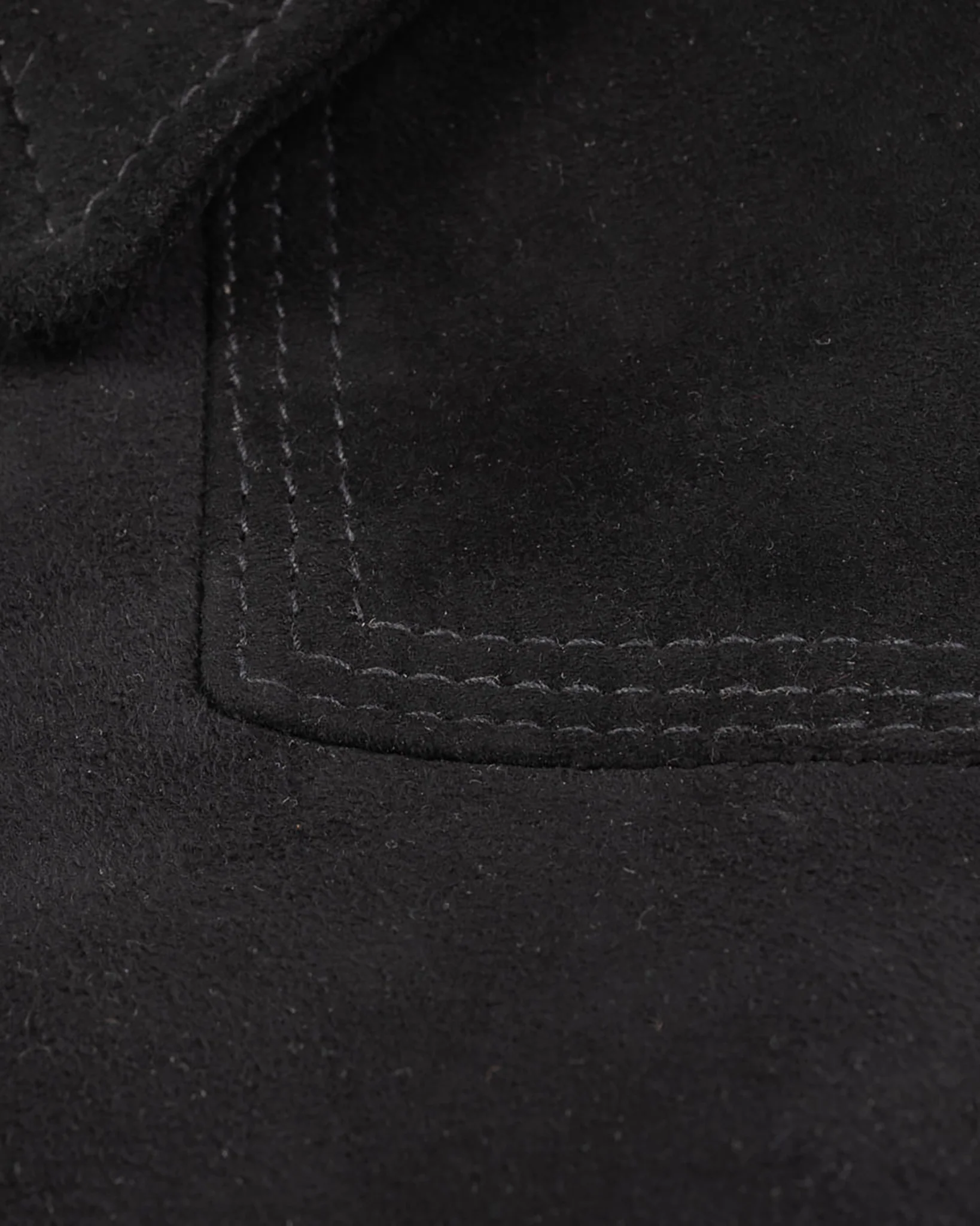4985-deerskin-western-shirt-the-big-buck-black-version-1-9.webp Deerskin Western Shirt "The Big Buck" - Black (Version 1)
