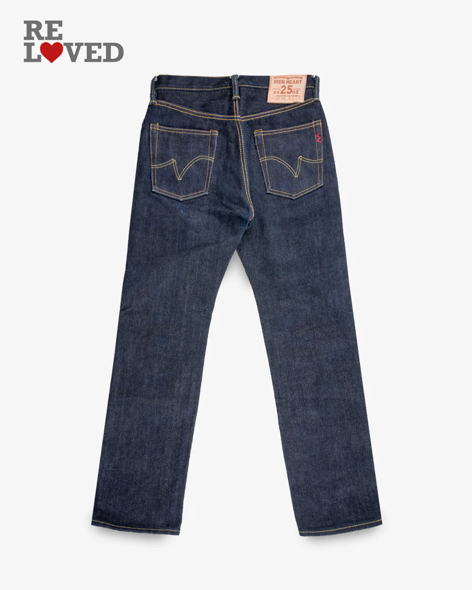 5236-25oz-selvedge-denim-slim-straight-cut-jeans-indigo-ih-666-xhs-tag-31-hemmed-to-30.0-2.webp 25oz Selvedge Denim Slim Straight Cut Jeans - Indigo (IH-666-XHS) Tag 31, Hemmed to 30.0"