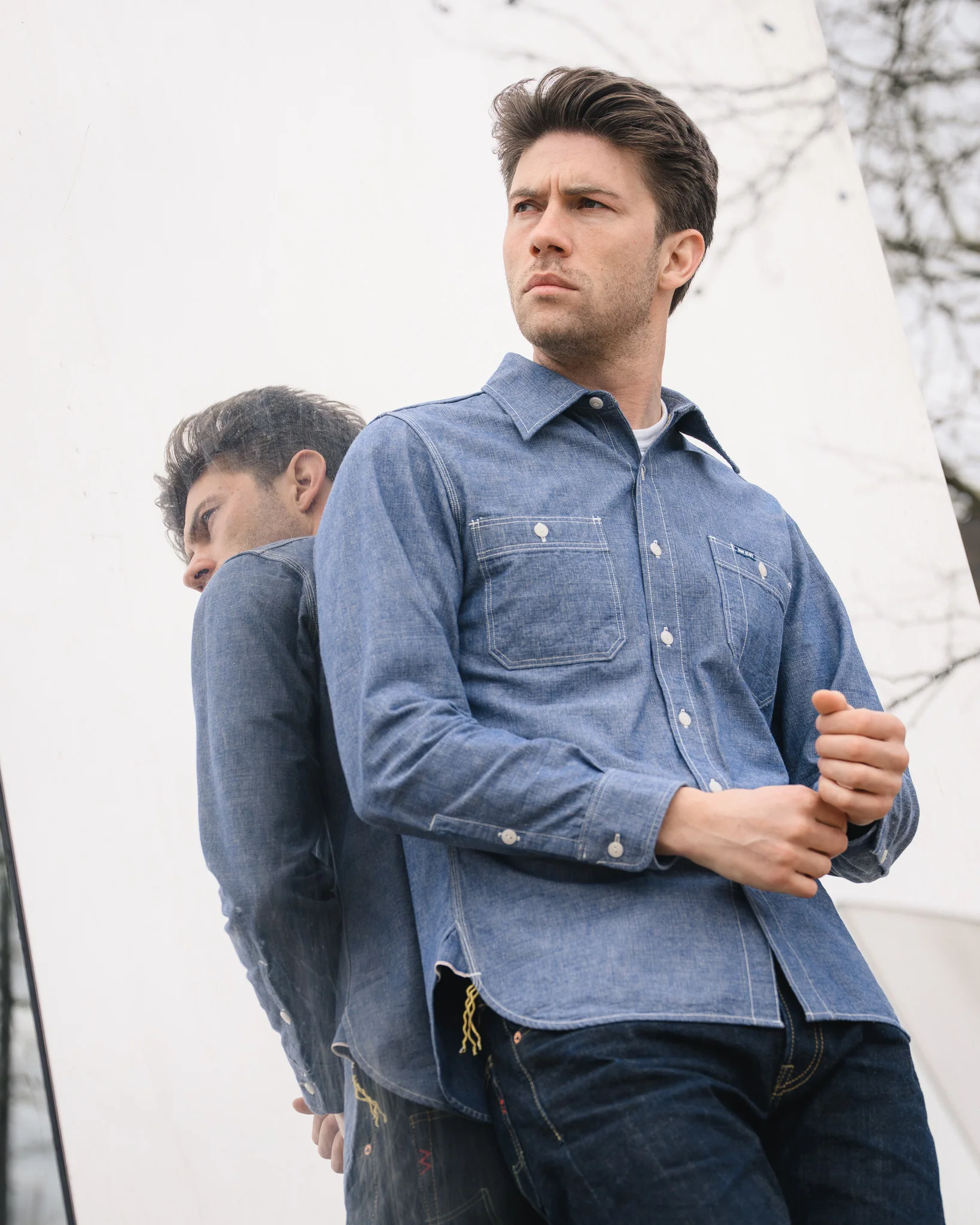 5369-10oz-selvedge-chambray-work-shirt-blue-4.webp 10oz Selvedge Chambray Work Shirt - Blue